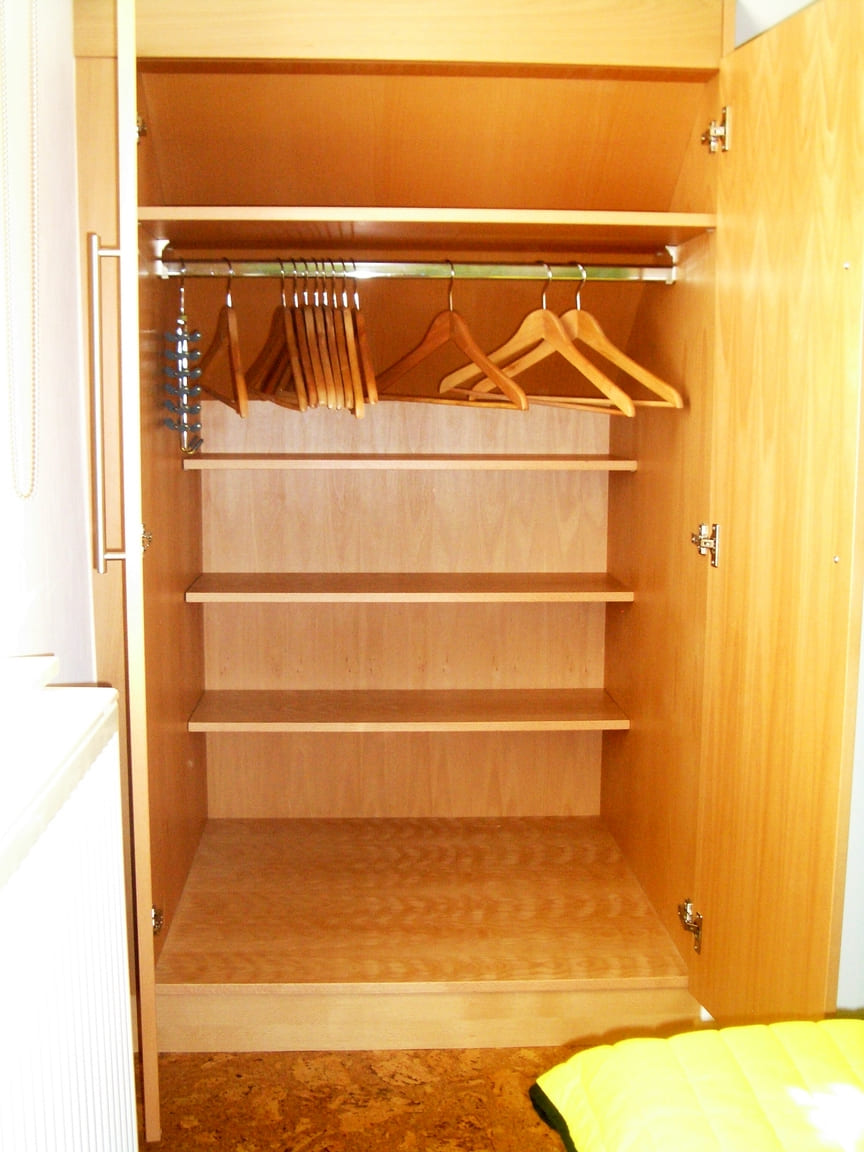 Dachschrägen-Schrank, weitere Ansicht – Tischler Herten