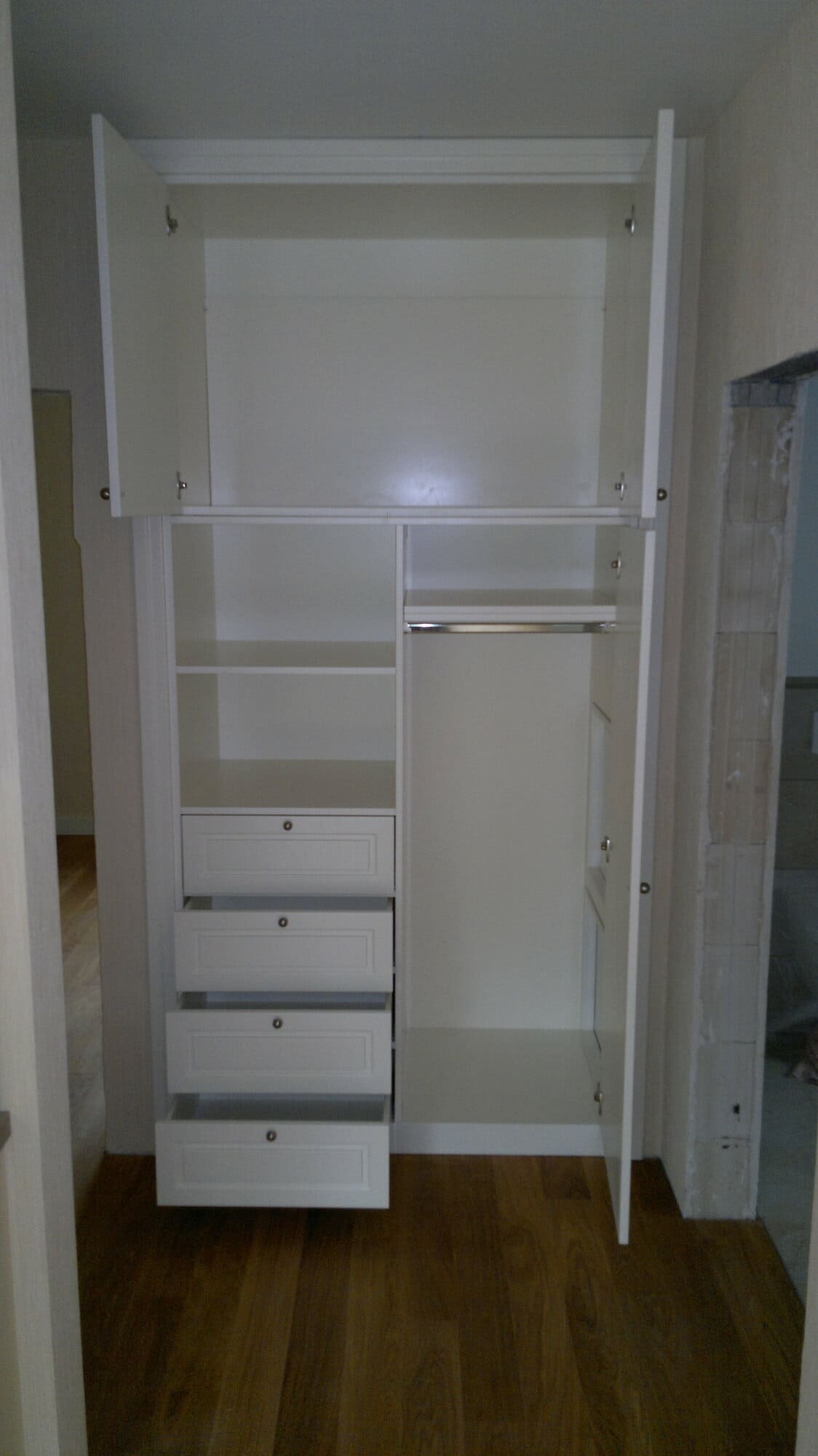 Lackierter Einbauschrank – Tischler Gladbeck