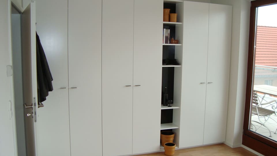 Kleiderschrank mit Liftsystem – Tischler Herten